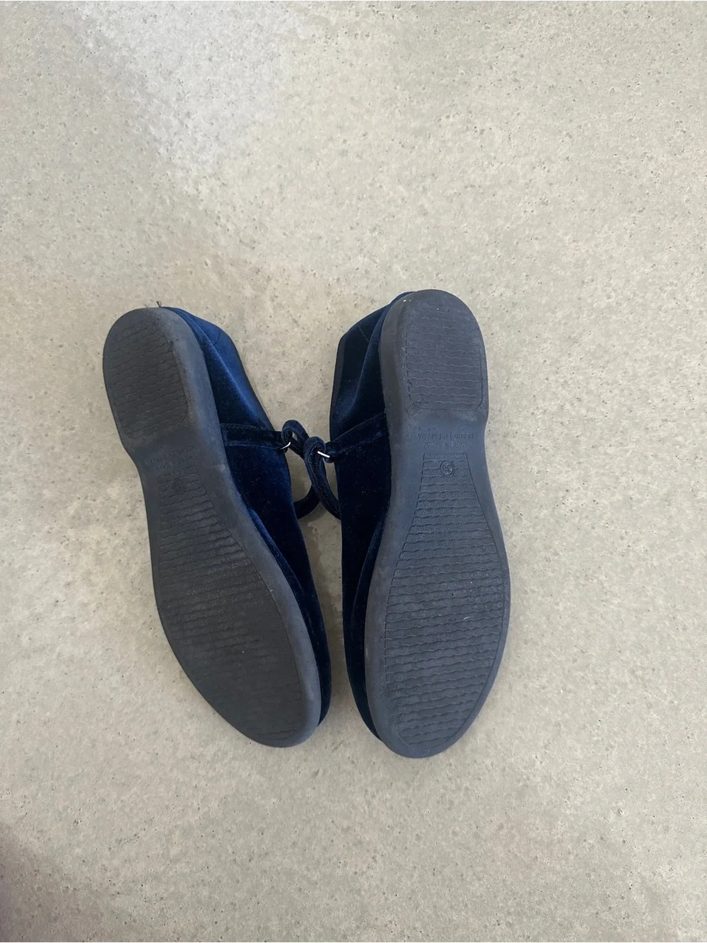 ChildrenChic Navy Velvet Mary Jane Flats — children size 38 / US 6